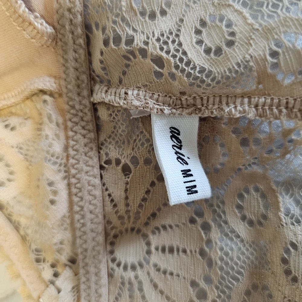 Aerie Lace Bralette in Beige‎ Size M